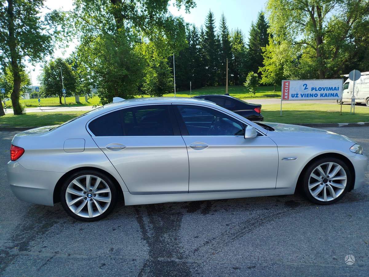 BMW 520, 2.0 l., Седан