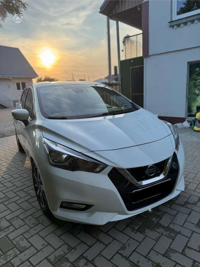 Nissan Micra, 0.9 l., hatchback