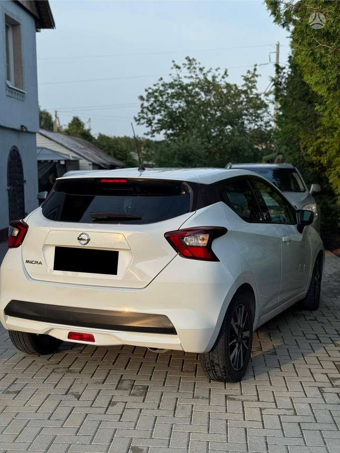 Nissan Micra, 0.9 l., hatchback