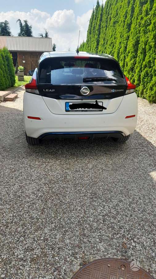 Nissan Leaf, 40 kWh, hatchback