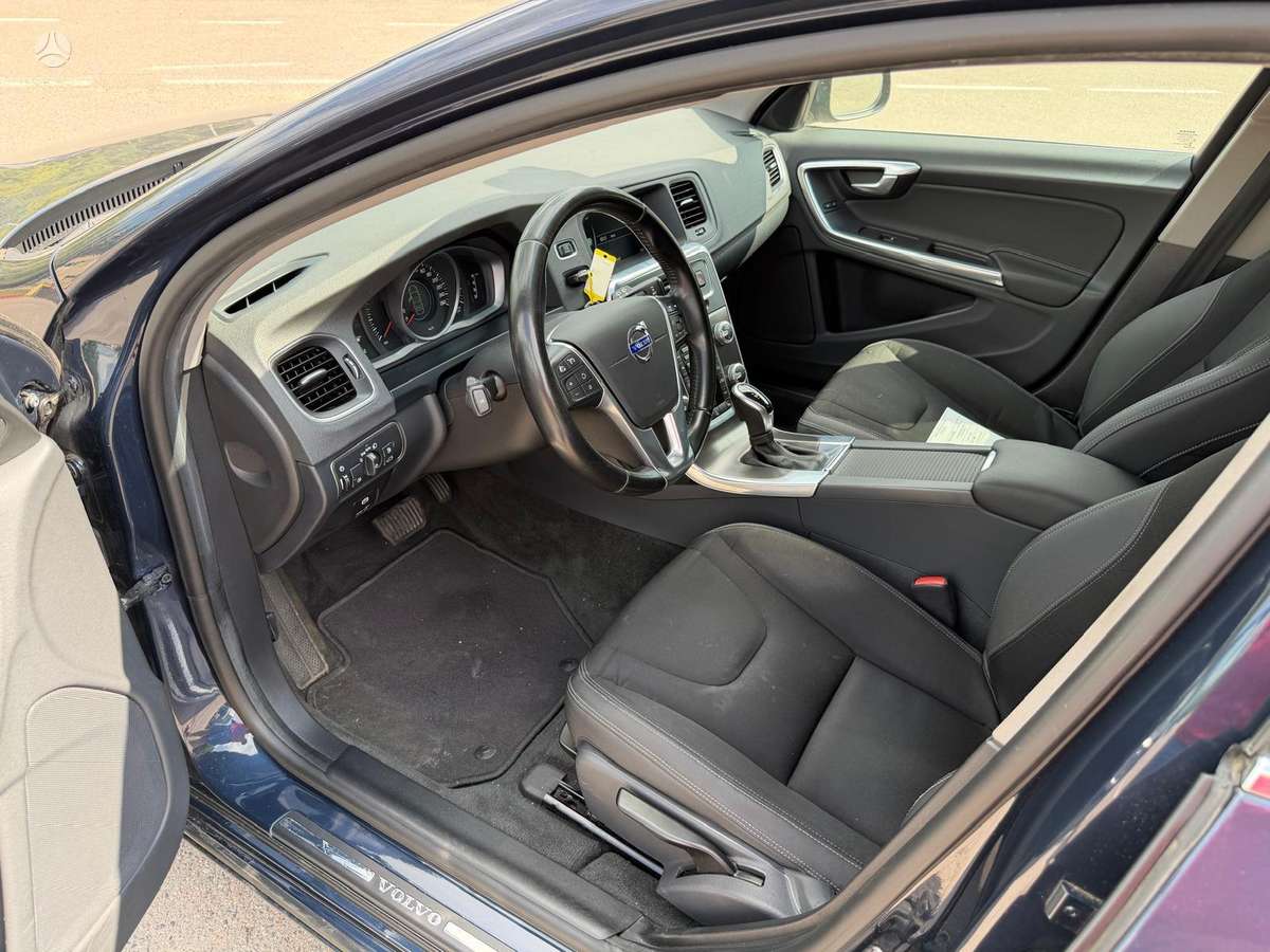 Volvo V60, 2.0 l., Универсал