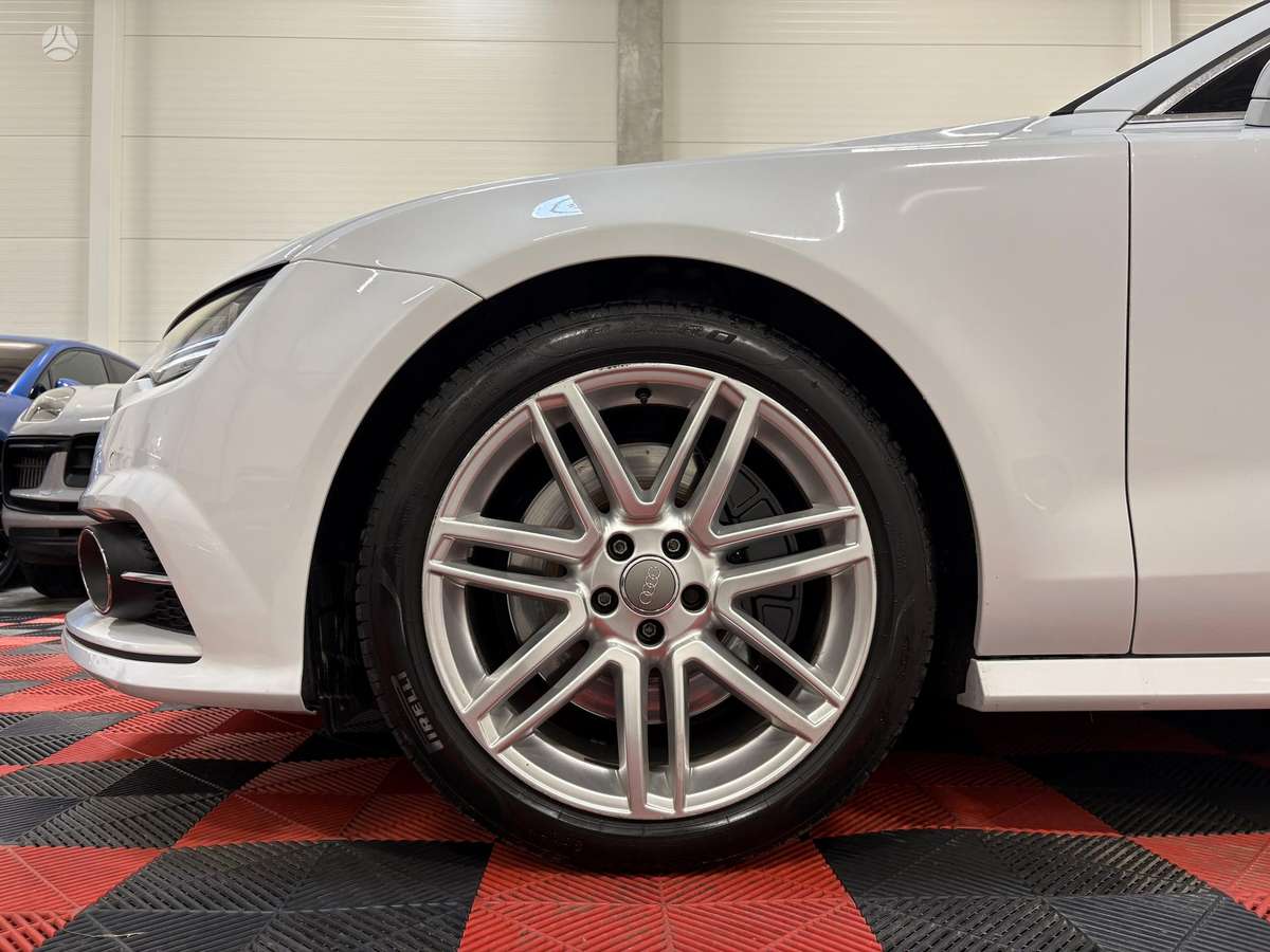 Audi A7, 3.0 l., hatchback