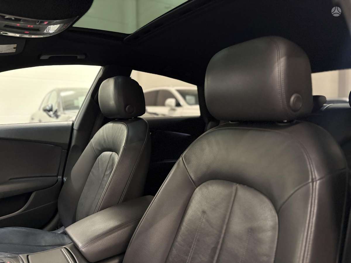 Audi A7, 3.0 l., hatchback
