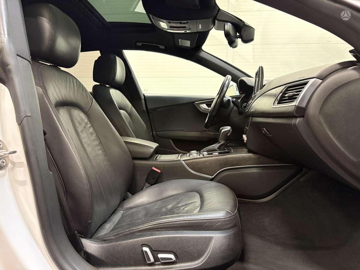 Audi A7, 3.0 l., hatchback