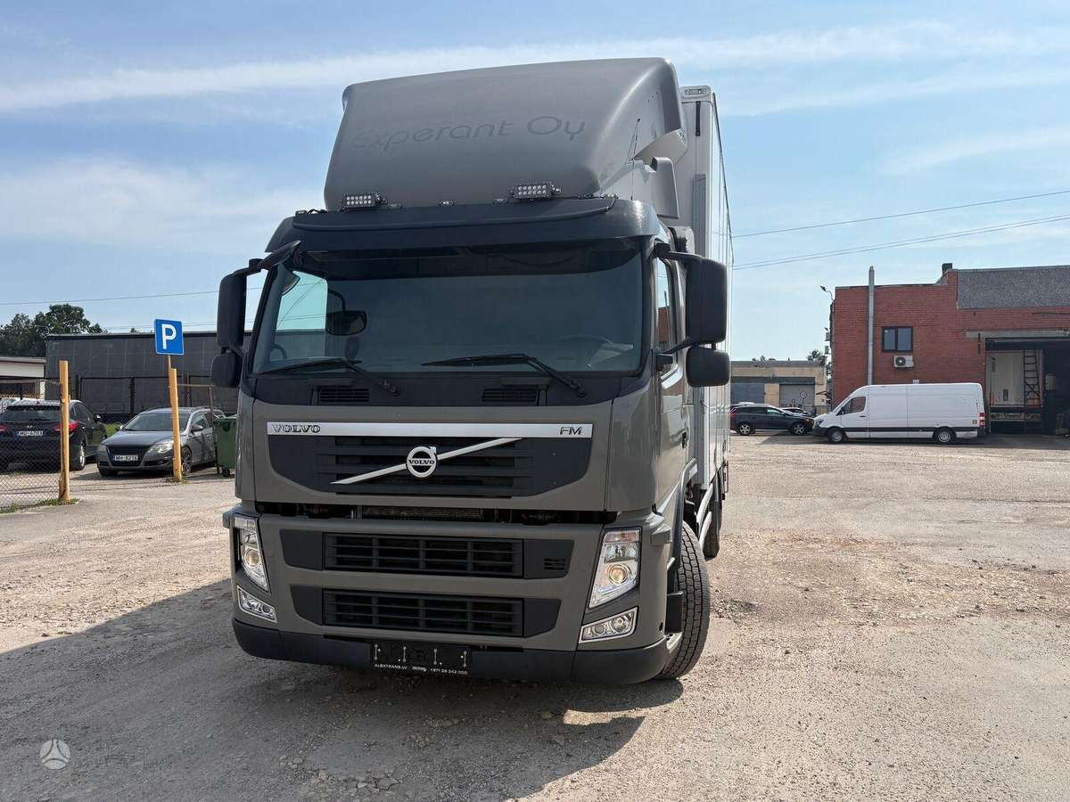 Volvo FM 460, refrigerated trucks