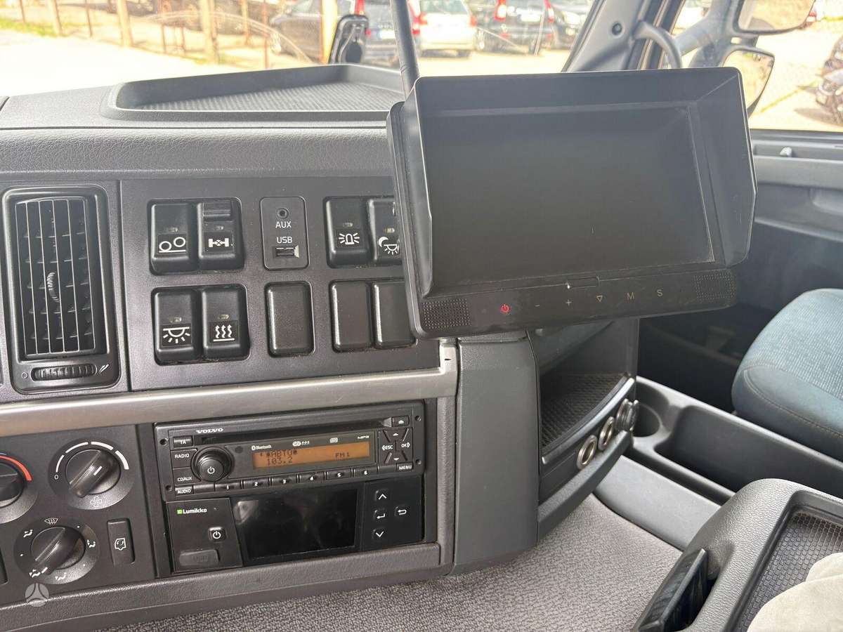 Volvo FM 460, šaldytuvai