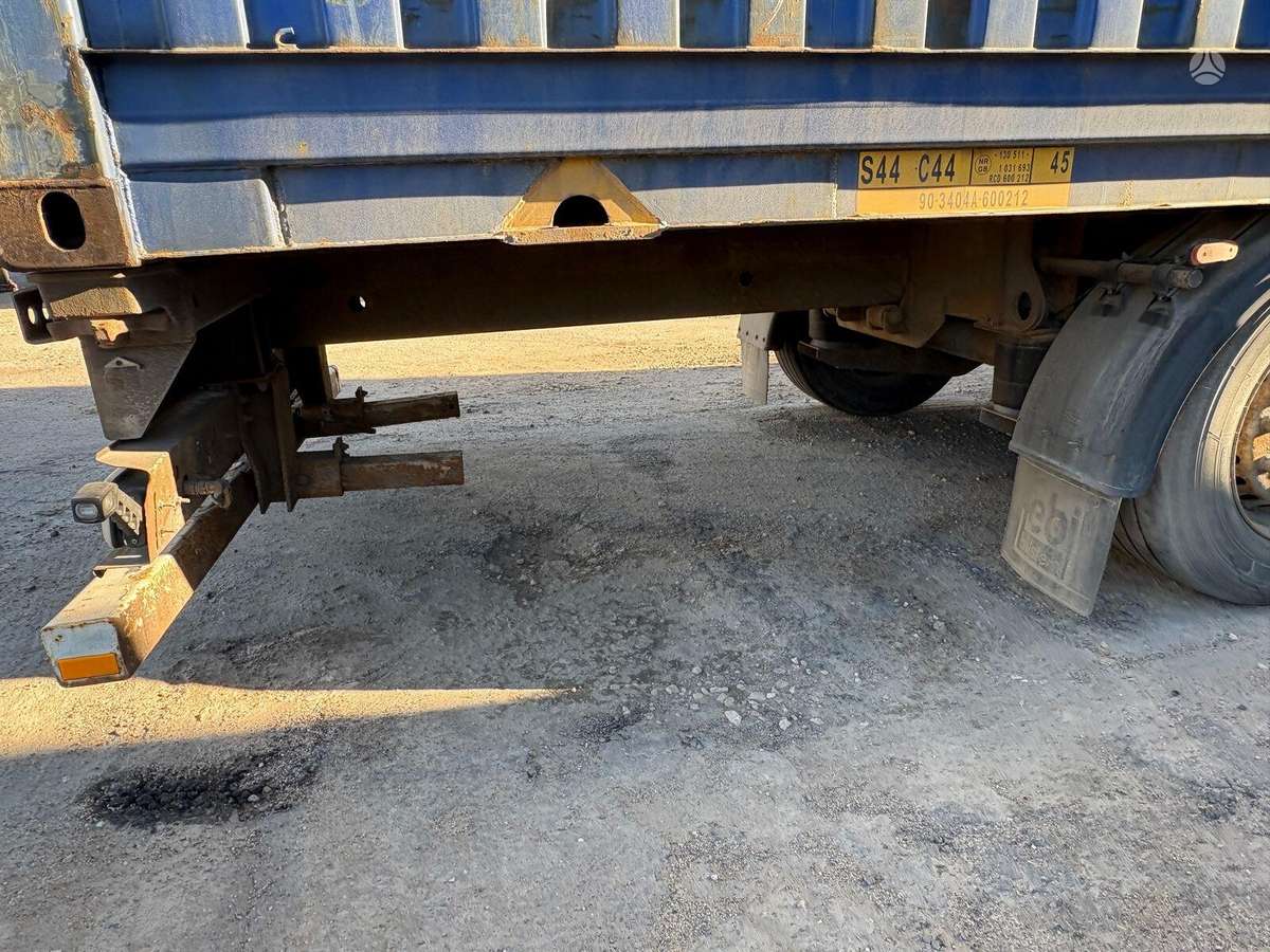 Kögel SW 24, container