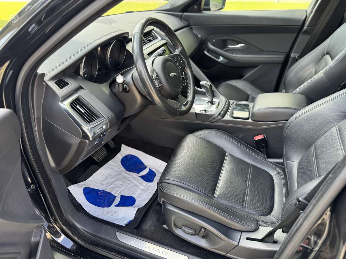 Jaguar E-Pace, 2.0 l., visureigis / krosoveris