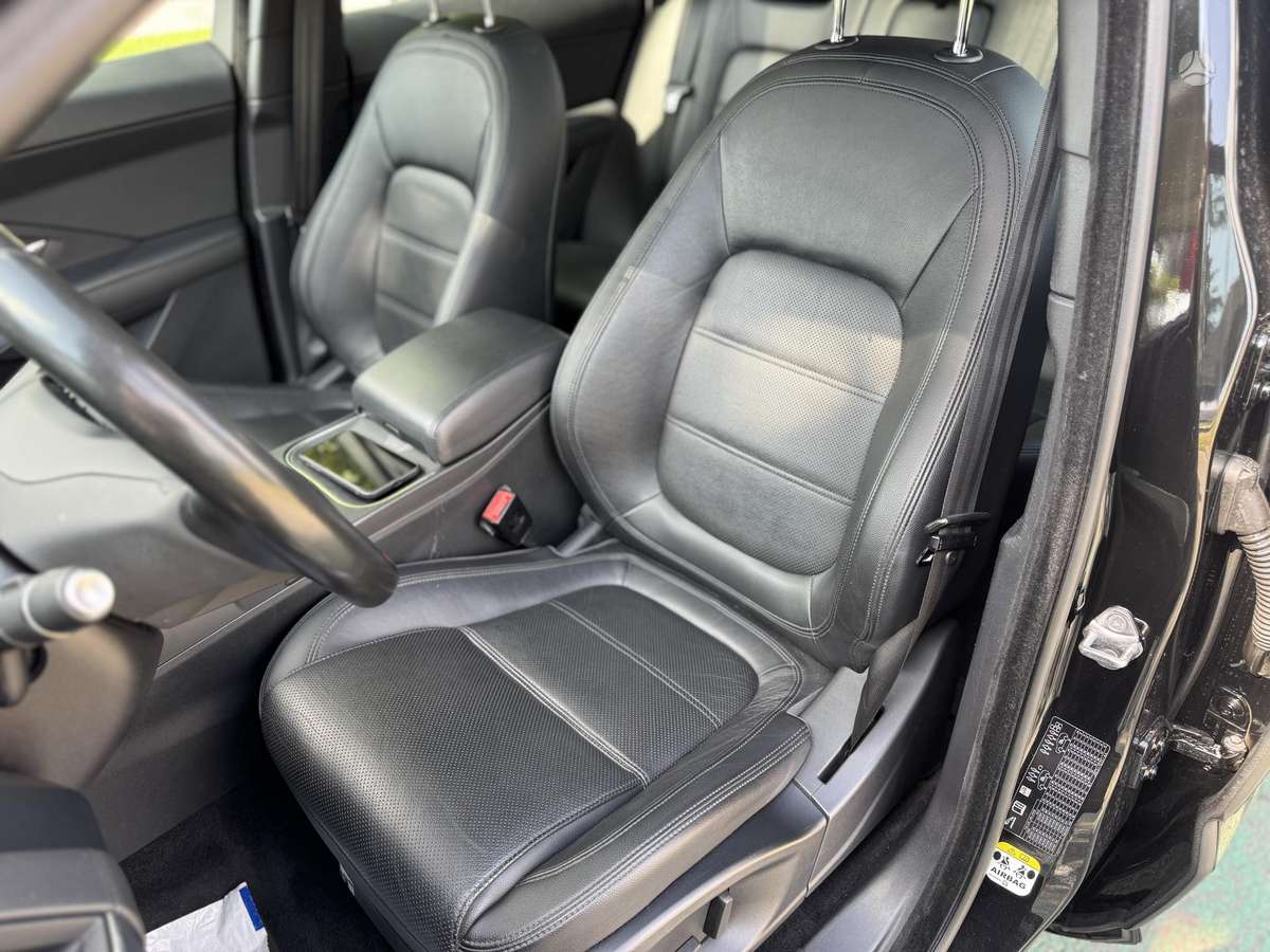Jaguar E-Pace, 2.0 l., visureigis / krosoveris