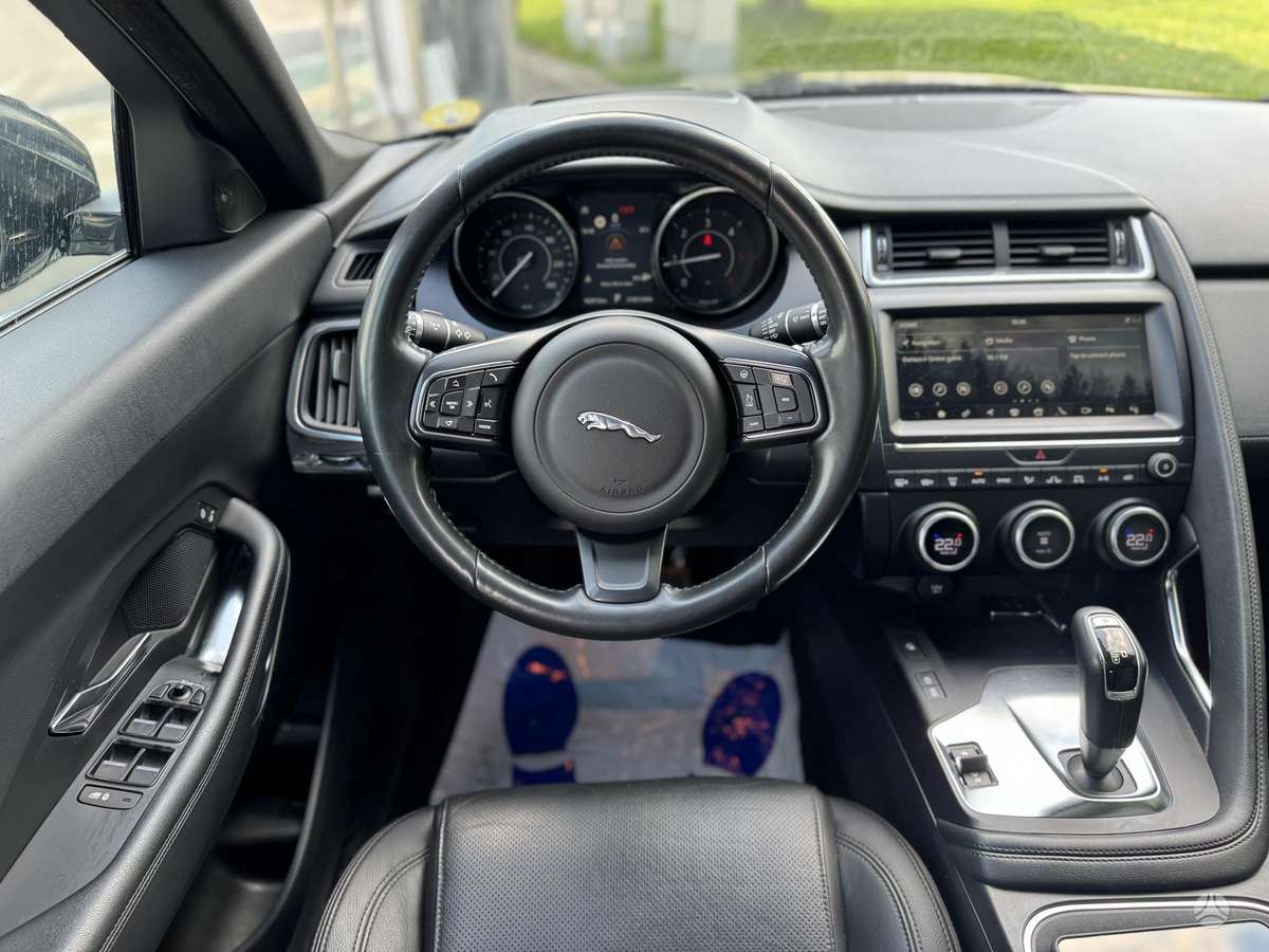 Jaguar E-Pace, 2.0 l., visureigis / krosoveris