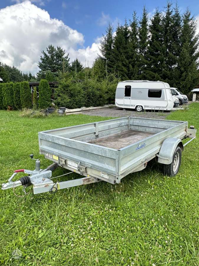 LIDER 480101, passenger car trailers