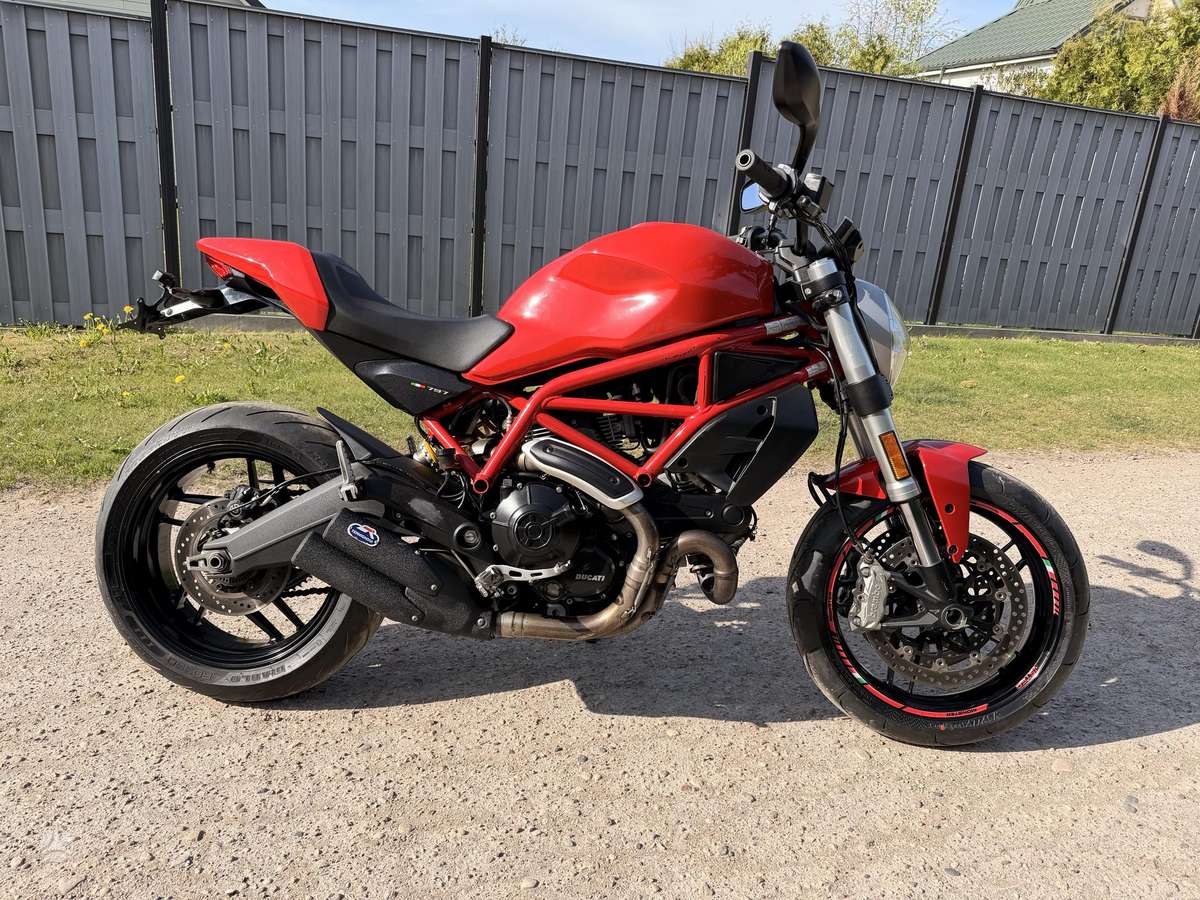 Ducati Monster 797cc, street / классические