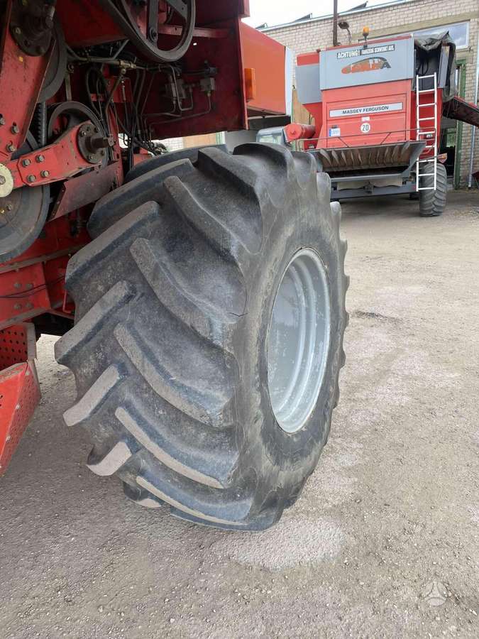 Massey Ferguson