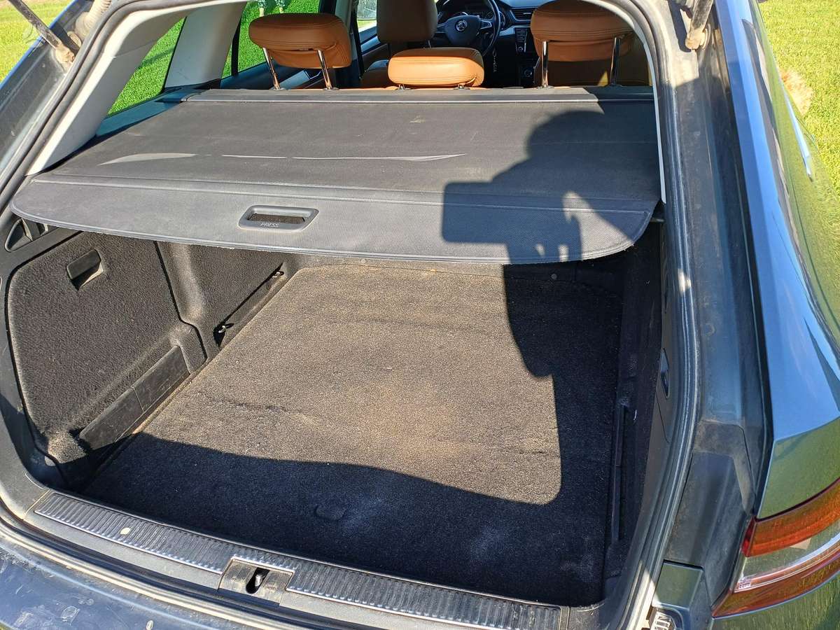 Skoda Superb, 1.6 l., Универсал