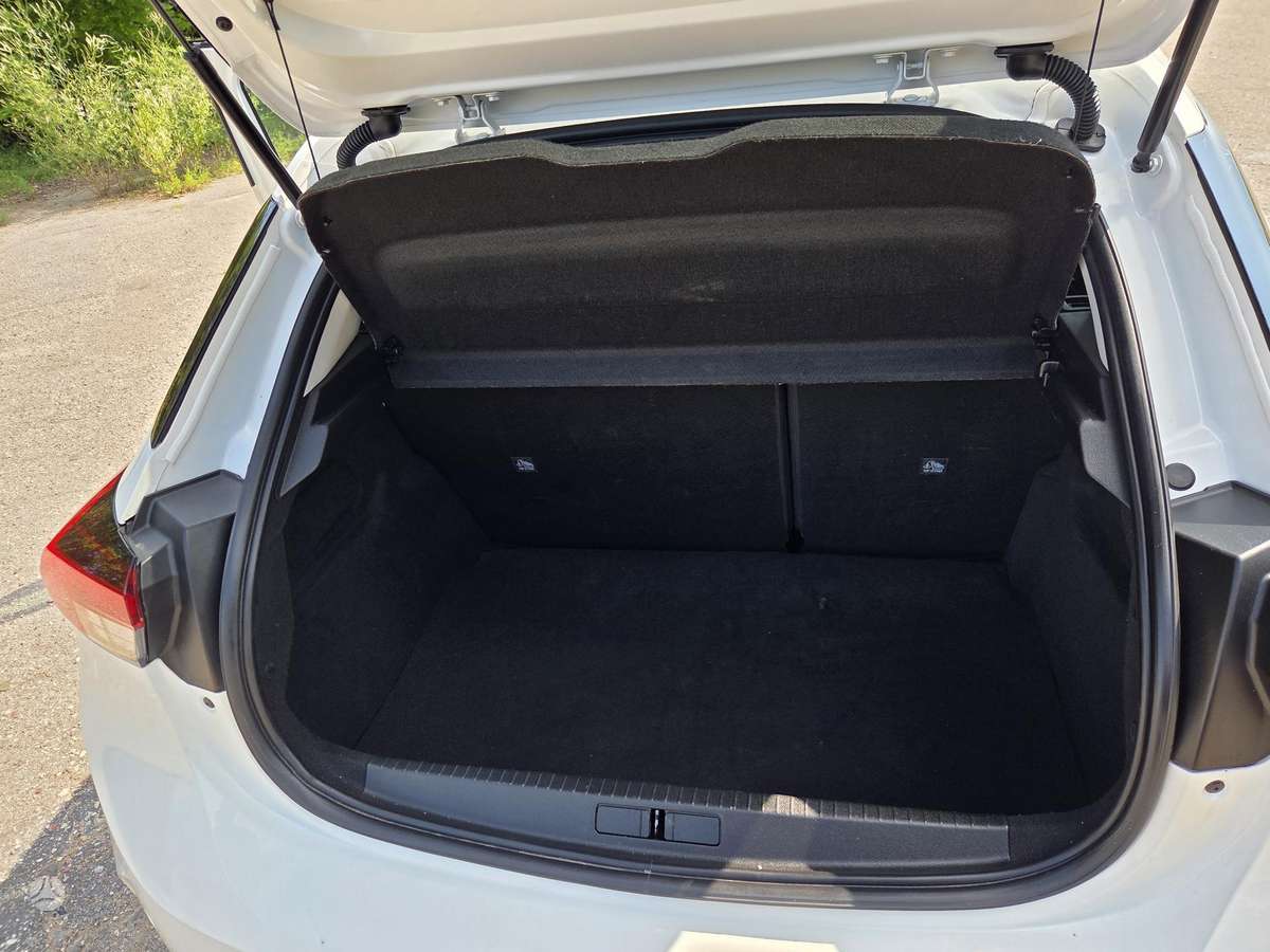 Opel Corsa, 1.2 l., hatchback