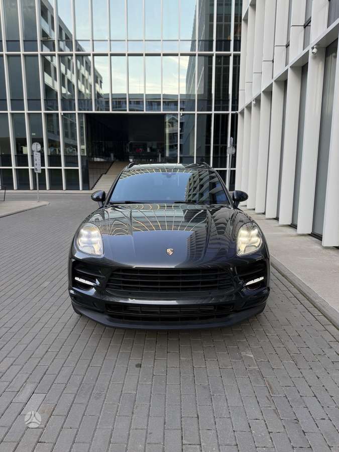 Porsche Macan - 3