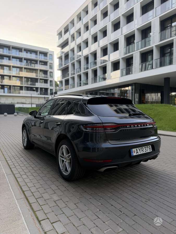 Porsche Macan - 4