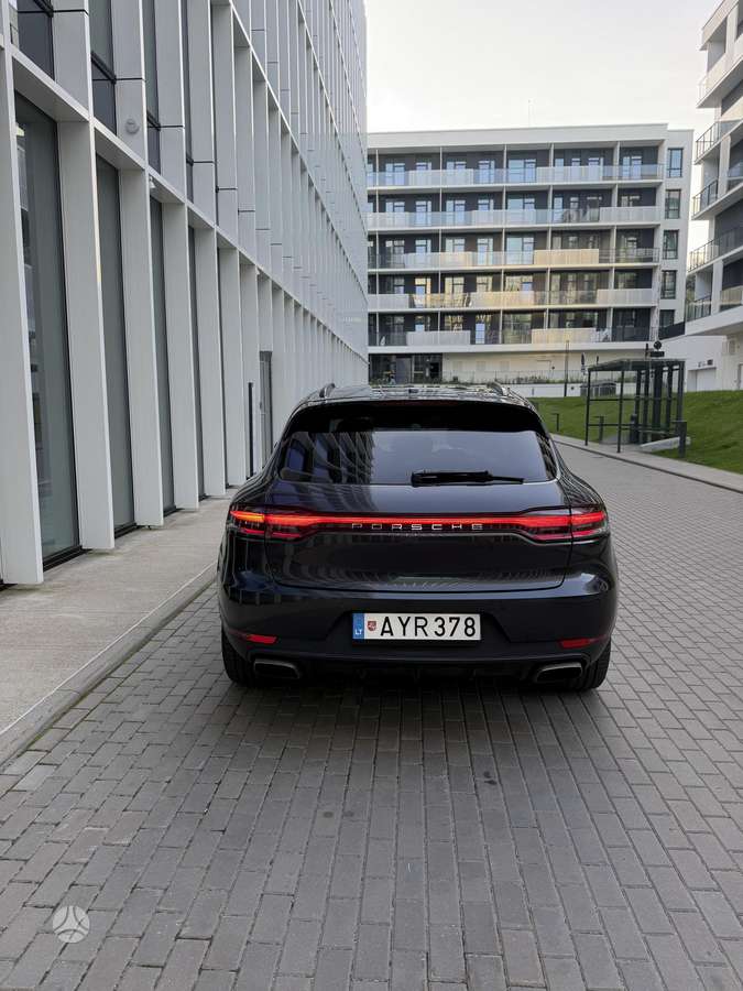 Porsche Macan - 5