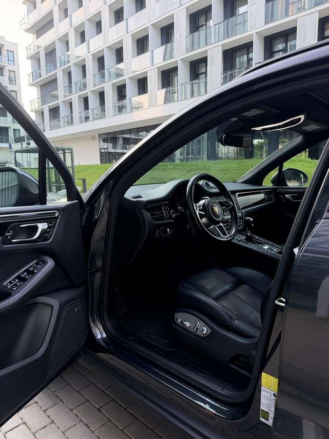 Porsche Macan - 10