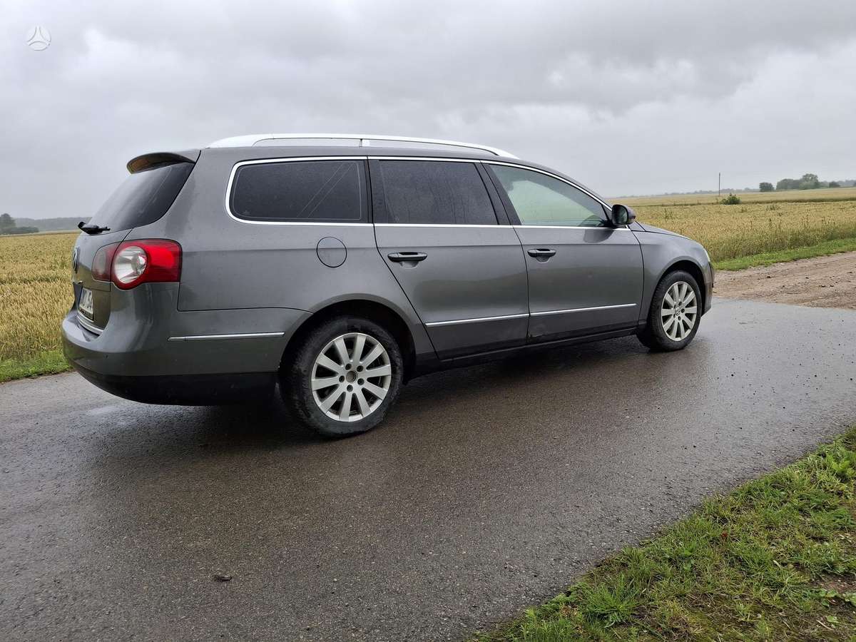 Volkswagen Passat - 2