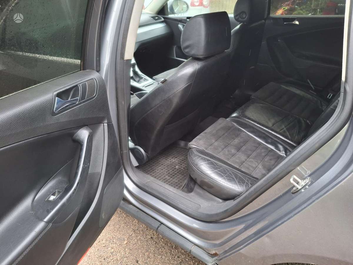 Volkswagen Passat - 10