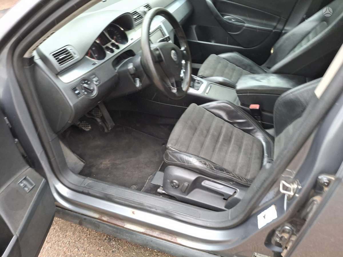 Volkswagen Passat - 11