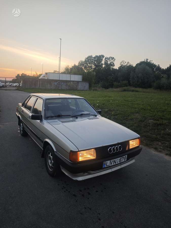 Audi 80, 1.8 l., Седан