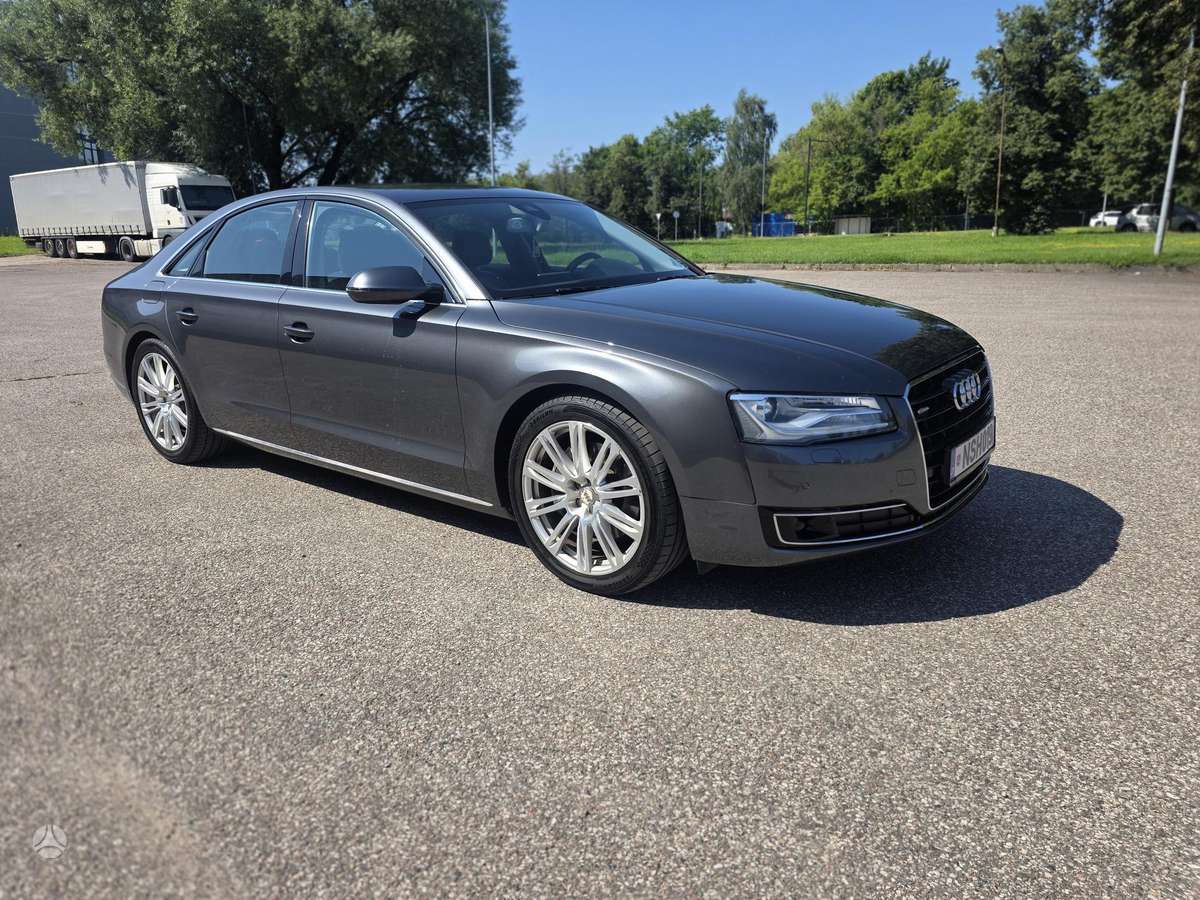 Audi A8, 3.0 l., Седан