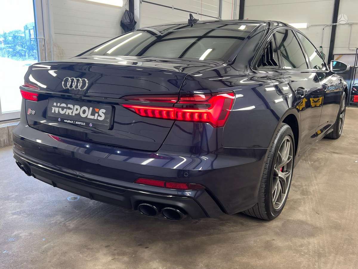 Audi A6, 2.0 l., Седан