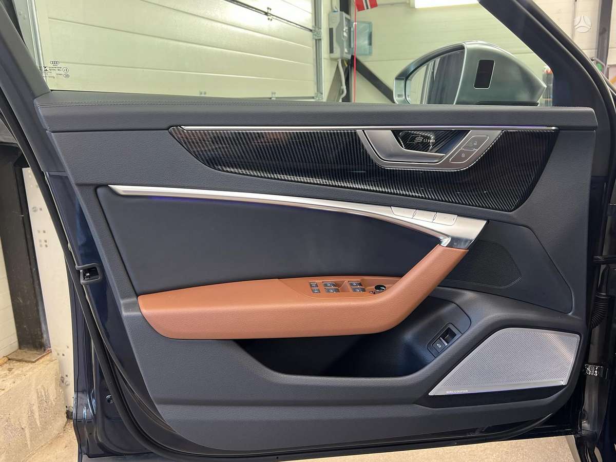 Audi A6, 2.0 l., Седан