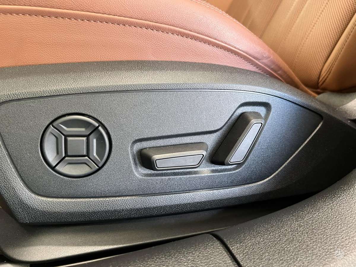 Audi A6, 2.0 l., Седан