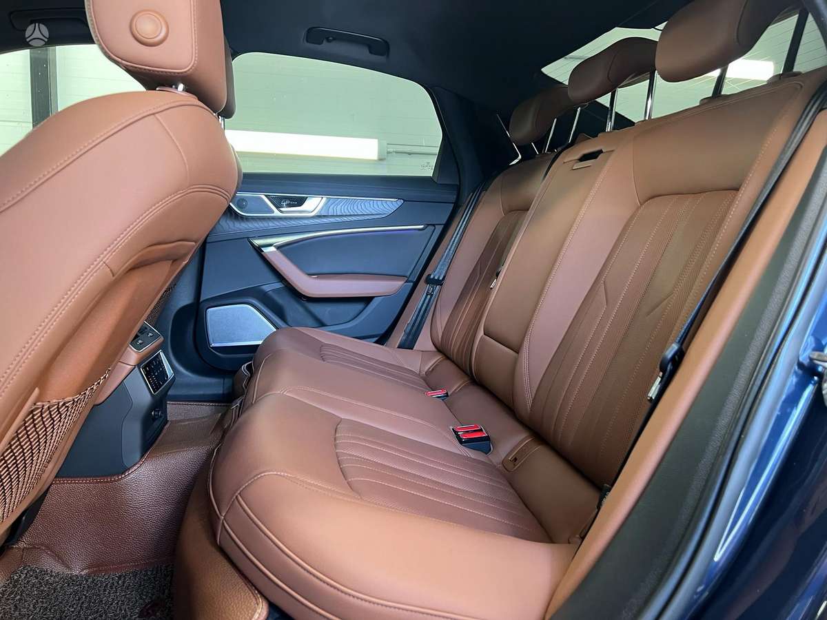 Audi A6, 2.0 l., Седан