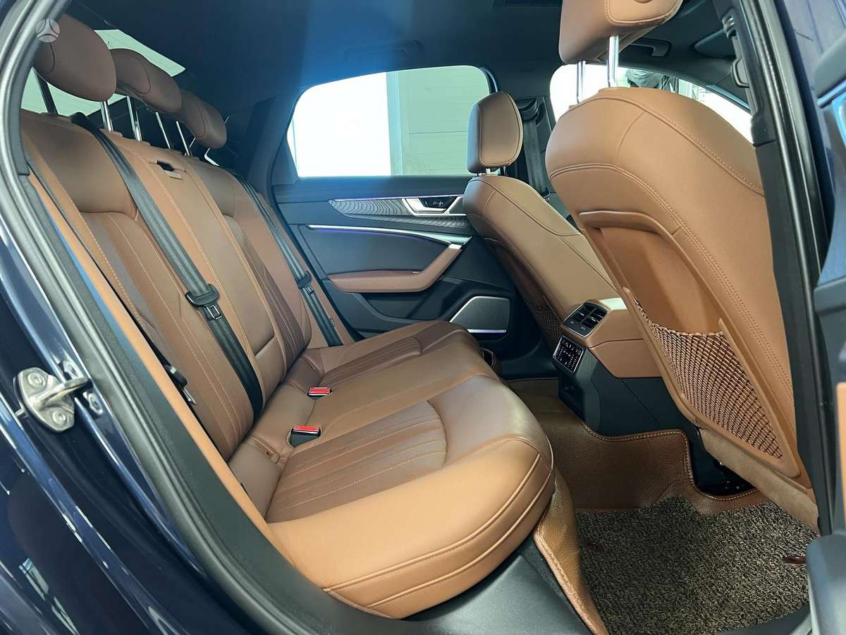 Audi A6, 2.0 l., Седан