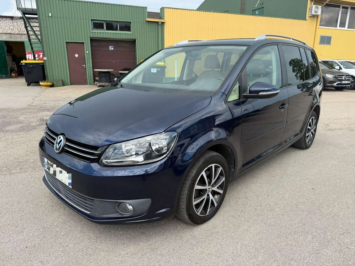 Volkswagen Touran - 2