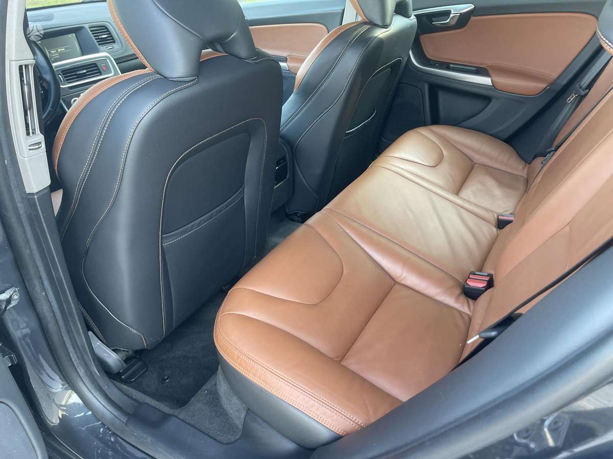 Volvo V60, 2.0 l., universalas