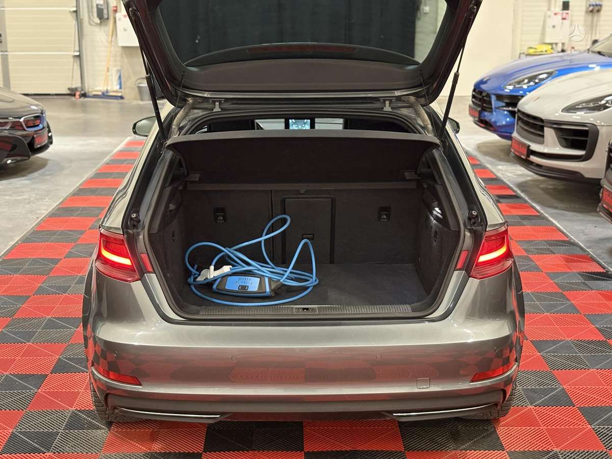 Audi A3, 1.4 l., hatchback
