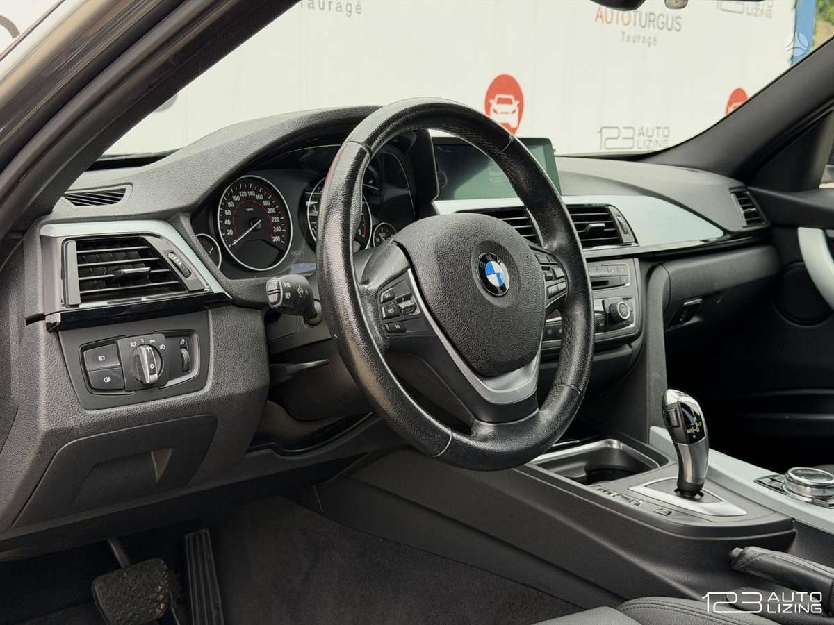 BMW 320, 2.0 l., Седан
