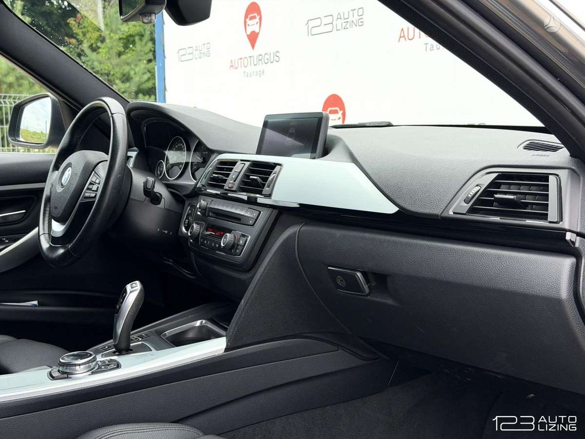 BMW 320, 2.0 l., Седан