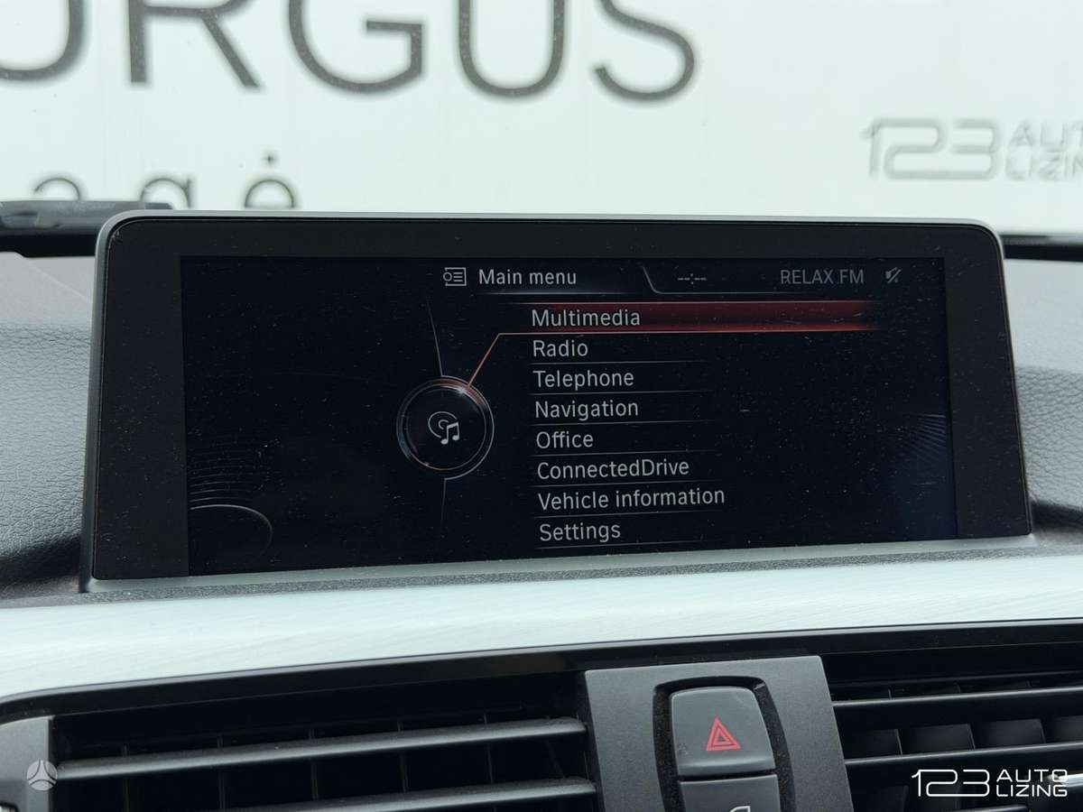 BMW 320, 2.0 l., Седан