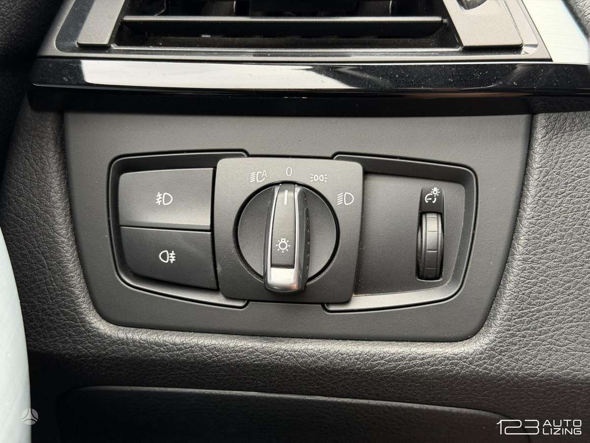 BMW 320, 2.0 l., Седан