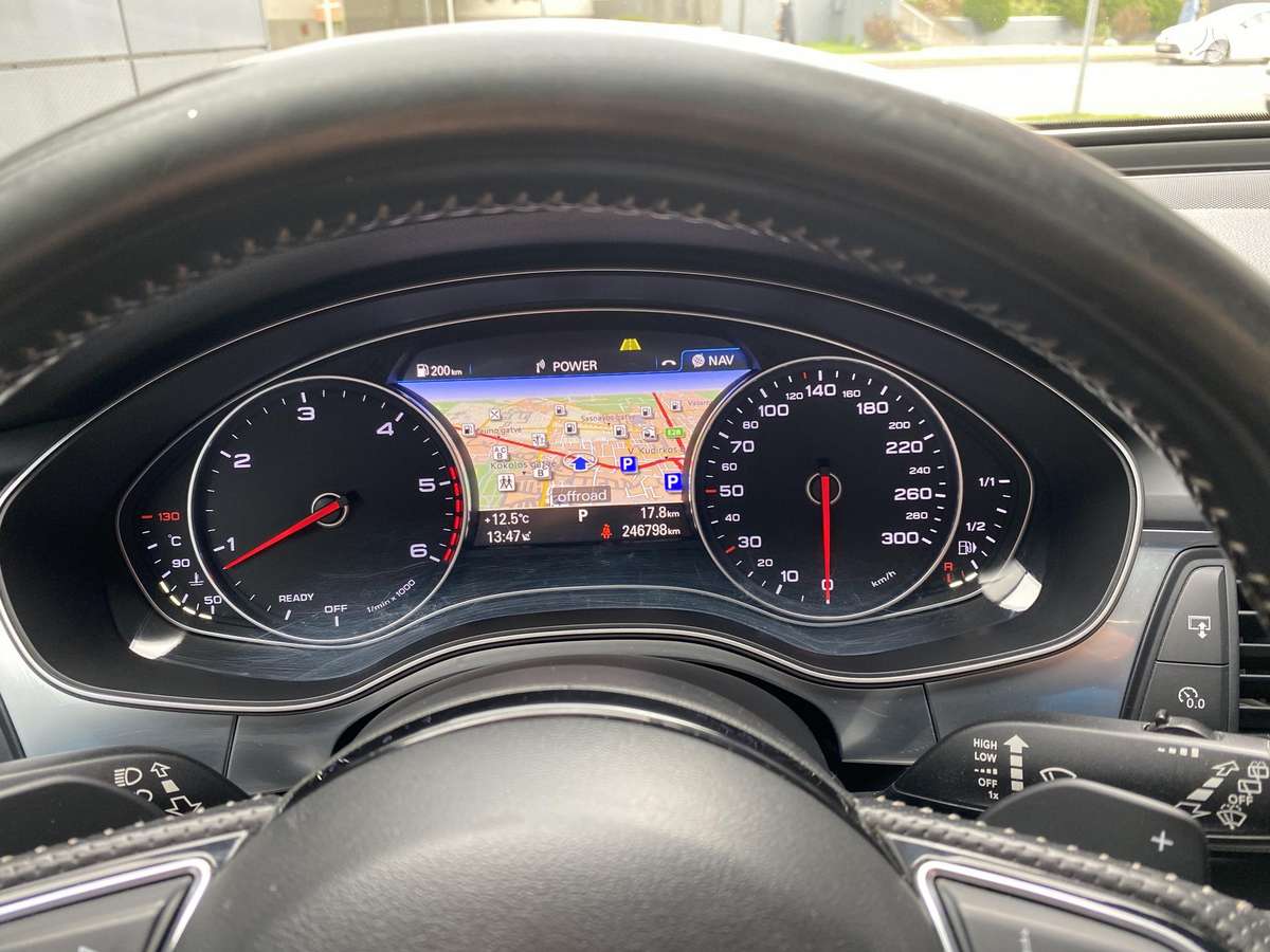 Audi A6, 3.0 l., universalas