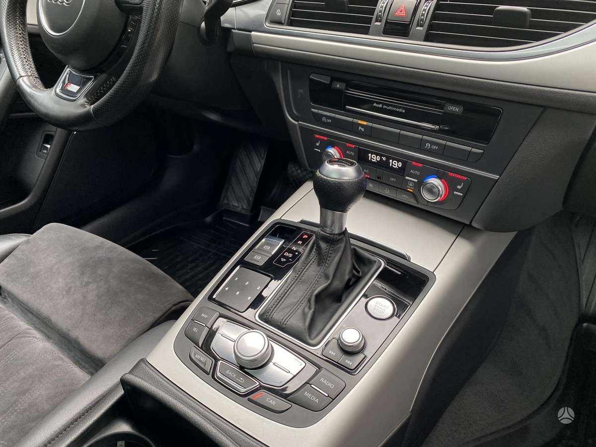 Audi A6, 3.0 l., universalas