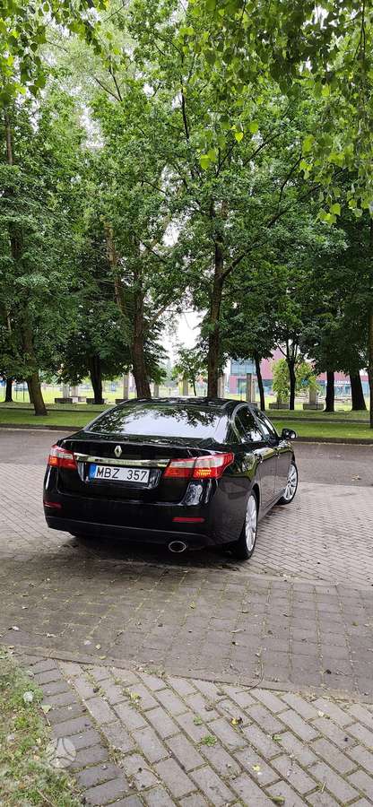 Renault Latitude, 2.0 l., Седан