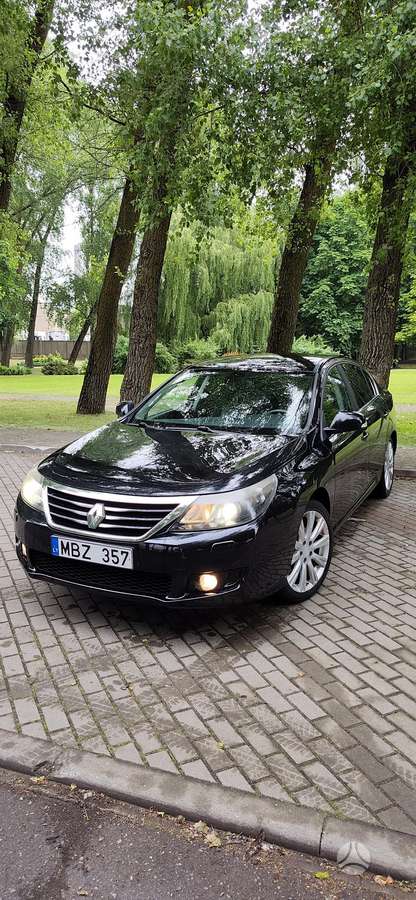 Renault Latitude, 2.0 l., Седан