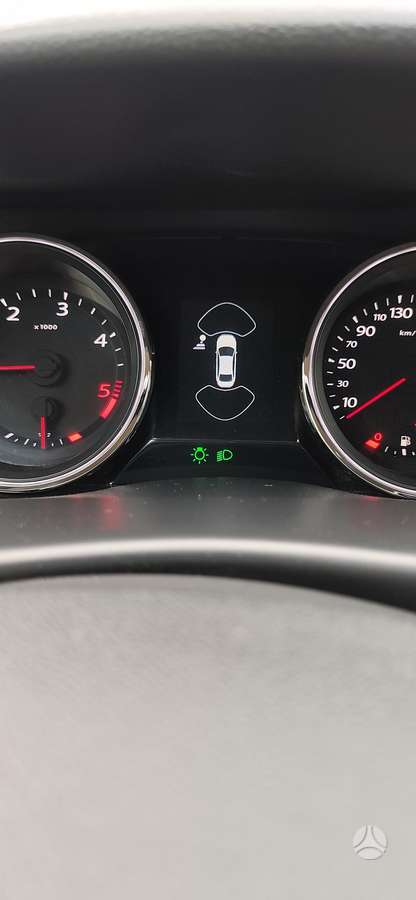 Renault Latitude, 2.0 l., Седан