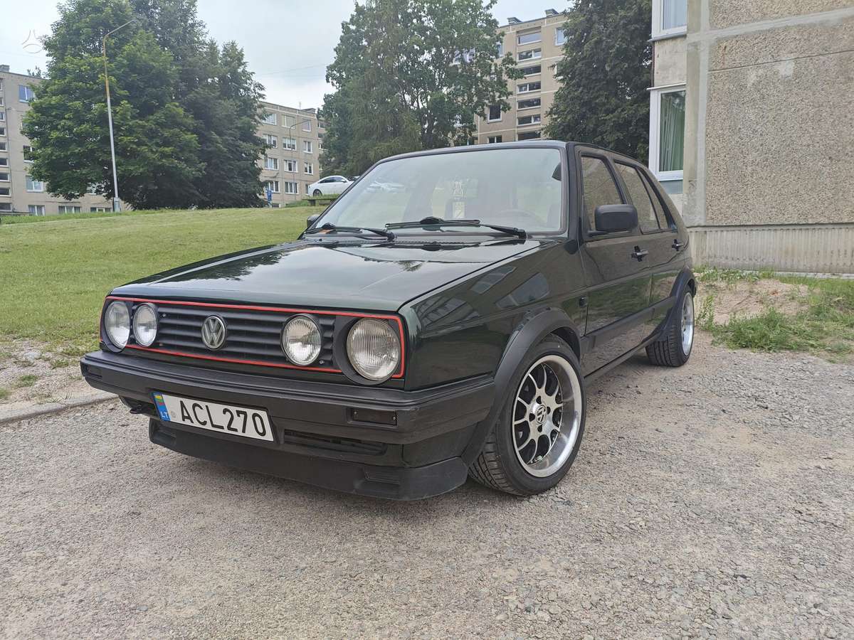 Volkswagen Golf - 3