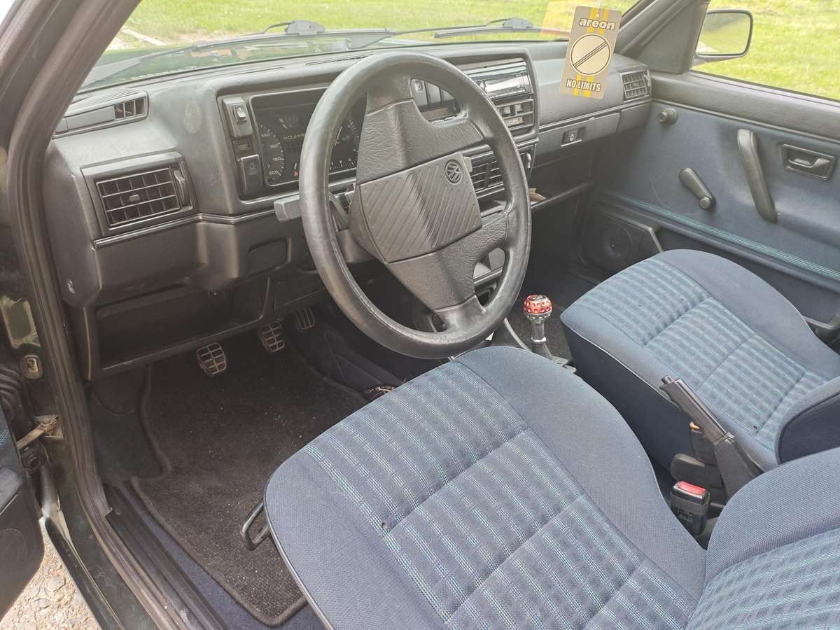 Volkswagen Golf - 9