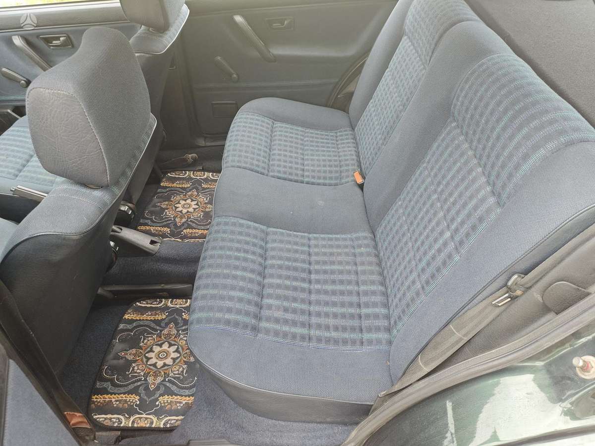 Volkswagen Golf - 11