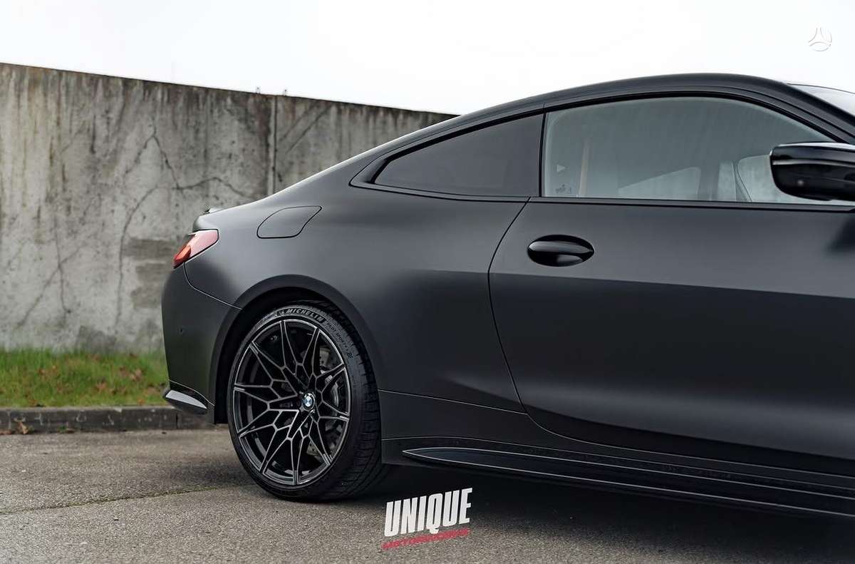 BMW M4, 3.0 l., coupe