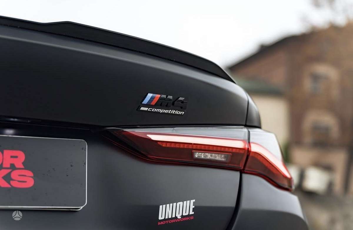 BMW M4, 3.0 l., coupe